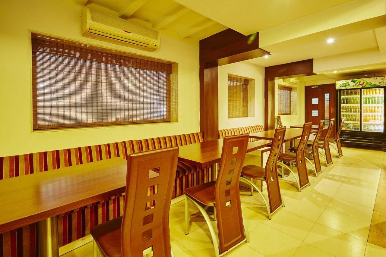 מומביי Hotel Crystal מראה חיצוני תמונה